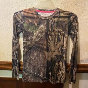 Girls camo shirt
